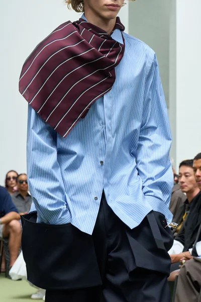 Look 2